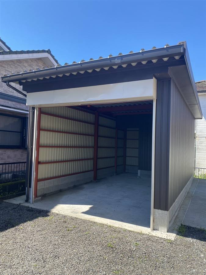 板金外壁・車庫の施工事例